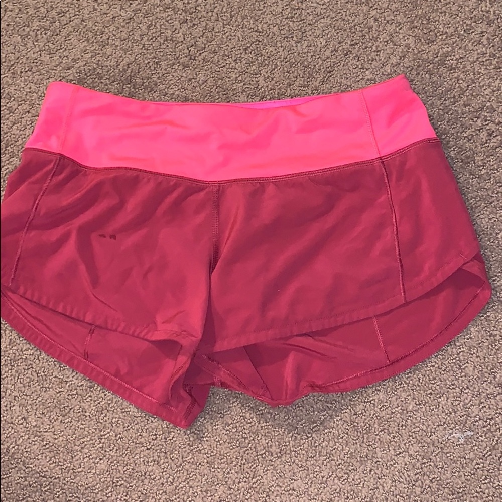 HOT PINK LULULEMON SHORTS/// sz 2